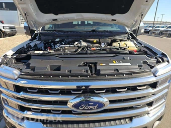 2026 Ford Super Duty F-250 King Ranch Crew Cab Medium Bed - miniatura 24