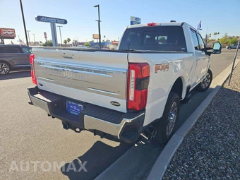 2026 Ford Super Duty F-250 King Ranch Crew Cab Medium Bed - miniatura 3