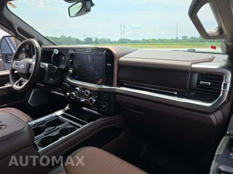 2026 Ford Super Duty F-250 King Ranch Crew Cab Medium Bed - miniatura 19
