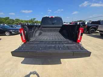 2026 Ford Super Duty F-250 King Ranch Crew Cab Medium Bed - miniatura 11