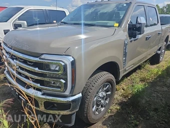 2026 Ford Super Duty F-250 King Ranch Crew Cab Medium Bed - miniatura 1