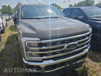 2026 Ford Super Duty F-250 King Ranch Crew Cab Medium Bed - miniatura 2