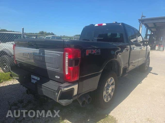 2026 Ford Super Duty F-250 King Ranch Crew Cab Medium Bed - miniatura 3
