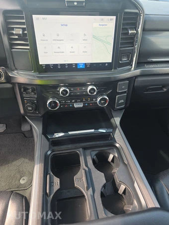 2026 Ford Super Duty F-250 Lariat Crew Cab Medium Bed - miniatura 11