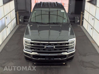 2026 Ford Super Duty F-250 Lariat Crew Cab Medium Bed - miniatura 2