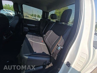 2026 Ford Super Duty F-250 Lariat Crew Cab Medium Bed - miniatura 13