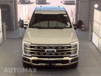 2026 Ford Super Duty F-250 Lariat Crew Cab Medium Bed - miniatura 2