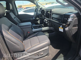 2026 Ford Super Duty F-250 Lariat Crew Cab Medium Bed - miniatura 8