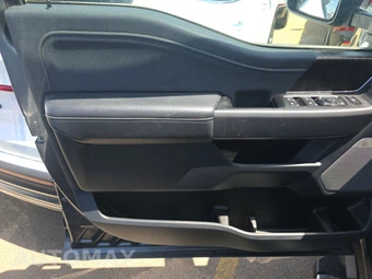 2026 Ford Super Duty F-250 Lariat Crew Cab Medium Bed - miniatura 9