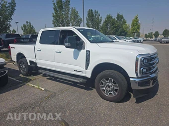2026 Ford Super Duty F-250 Lariat Crew Cab Medium Bed - miniatura 4