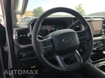2026 Ford Super Duty F-250 Lariat Crew Cab Medium Bed - miniatura 10