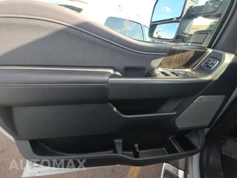 2026 Ford Super Duty F-250 Lariat Crew Cab Medium Bed - miniatura 9
