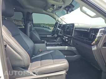 2026 Ford Super Duty F-250 Lariat Crew Cab Medium Bed - miniatura 8