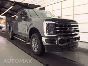 2026 Ford Super Duty F-250 Lariat Crew Cab Medium Bed - miniatura 3