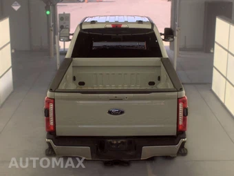 2026 Ford Super Duty F-250 Lariat Crew Cab Medium Bed - miniatura 5