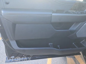 2026 Ford Super Duty F-250 Lariat Crew Cab Medium Bed - miniatura 9