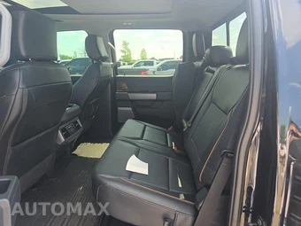 2026 Ford Super Duty F-250 LARIAT Crew Cab Medium Bed - miniatura 16