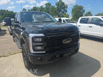 2026 Ford Super Duty F-250 LARIAT Crew Cab Medium Bed - miniatura 2