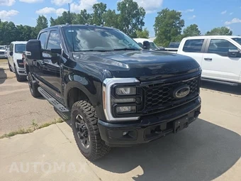 2026 Ford Super Duty F-250 LARIAT Crew Cab Medium Bed - miniatura 3