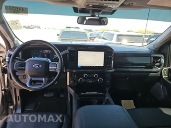 2026 Ford Super Duty F-250 Lariat Crew Cab Medium Bed - miniatura 11