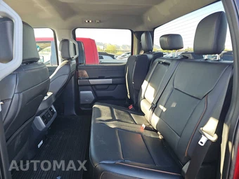 2026 Ford Super Duty F-250 Lariat Crew Cab Medium Bed - miniatura 13