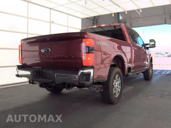 2026 Ford Super Duty F-250 Lariat Crew Cab Medium Bed - miniatura 4