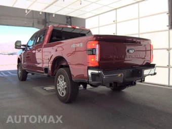 2026 Ford Super Duty F-250 Lariat Crew Cab Medium Bed - miniatura 6