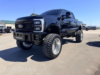 2026 Ford Super Duty F-250 Lariat Crew Cab Medium Bed - miniatura 2