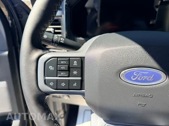 2026 Ford Super Duty F-250 Lariat Crew Cab Medium Bed - miniatura 31