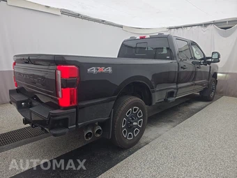 2026 Ford Super Duty F-250 Platinum Crew Cab Long Bed - miniatura 4