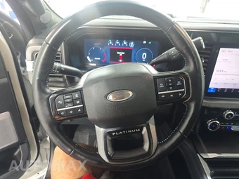2026 Ford Super Duty F-250 Platinum Crew Cab Long Bed - miniatura 10