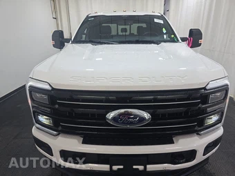2026 Ford Super Duty F-250 Platinum Crew Cab Long Bed - miniatura 2