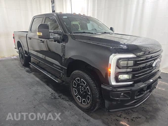 2026 Ford Super Duty F-250 Platinum Crew Cab Medium Bed - miniatura 3