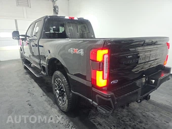 2026 Ford Super Duty F-250 Platinum Crew Cab Medium Bed - miniatura 6