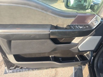 2026 Ford Super Duty F-250 Platinum Crew Cab Medium Bed - miniatura 9