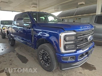 2026 Ford Super Duty F-250 Platinum Crew Cab Medium Bed - miniatura 3