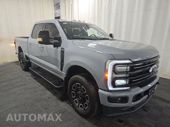 2026 Ford Super Duty F-250 Platinum Crew Cab Medium Bed - miniatura 3
