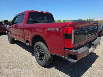 2026 Ford Super Duty F-250 Platinum Crew Cab Medium Bed - miniatura 2