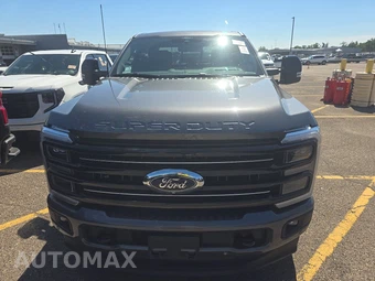 2026 Ford Super Duty F-250 Platinum Crew Cab Medium Bed - miniatura 2