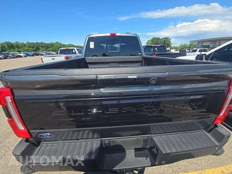 2026 Ford Super Duty F-250 Platinum Crew Cab Medium Bed - miniatura 5