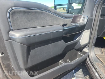 2026 Ford Super Duty F-250 Platinum Crew Cab Medium Bed - miniatura 9