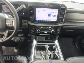2026 Ford Super Duty F-250 Platinum Crew Cab Medium Bed - miniatura 11