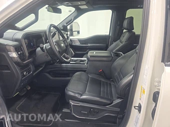 2026 Ford Super Duty F-250 Platinum Crew Cab Medium Bed - miniatura 7