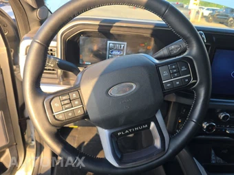 2026 Ford Super Duty F-250 Platinum Crew Cab Medium Bed - miniatura 10