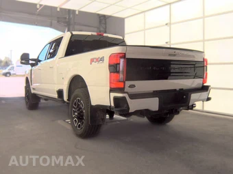 2026 Ford Super Duty F-250 Platinum Crew Cab Medium Bed - miniatura 6