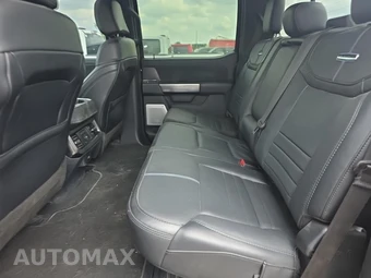 2026 Ford Super Duty F-250 Platinum Crew Cab Medium Bed - miniatura 16