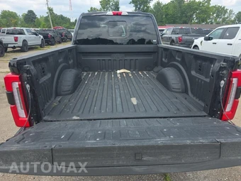 2026 Ford Super Duty F-250 Platinum Crew Cab Medium Bed - miniatura 20