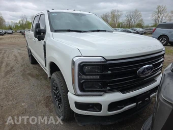 2026 Ford Super Duty F-250 Platinum Crew Cab Medium Bed - miniatura 2