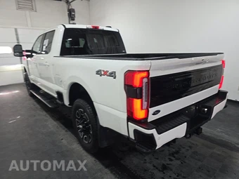 2026 Ford Super Duty F-250 Platinum Crew Cab Medium Bed - miniatura 6