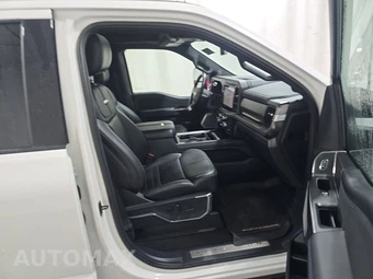 2026 Ford Super Duty F-250 Platinum Crew Cab Medium Bed - miniatura 8